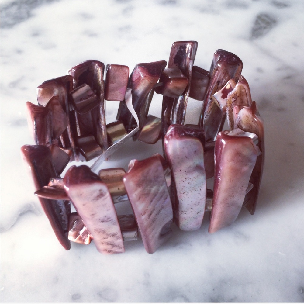 NWT Stretch SeaShell Bracelet